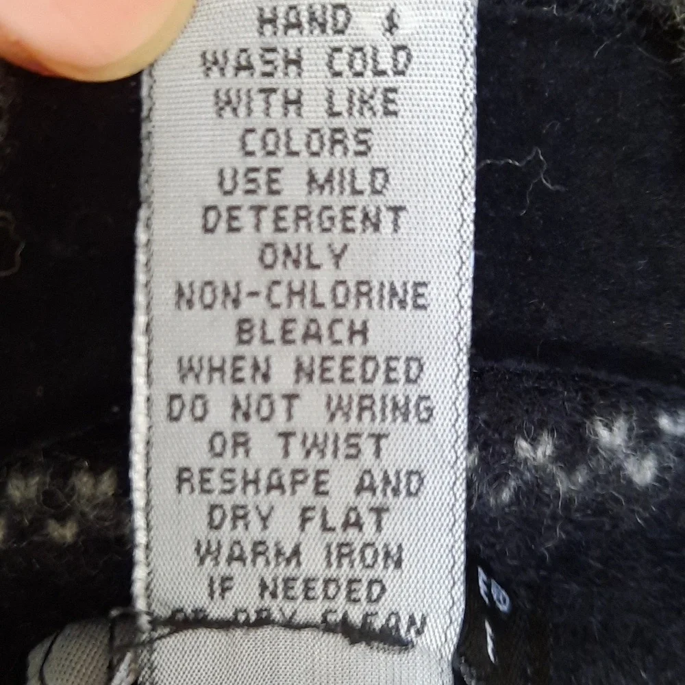 Wool Cardigan - Picture 3 of 5